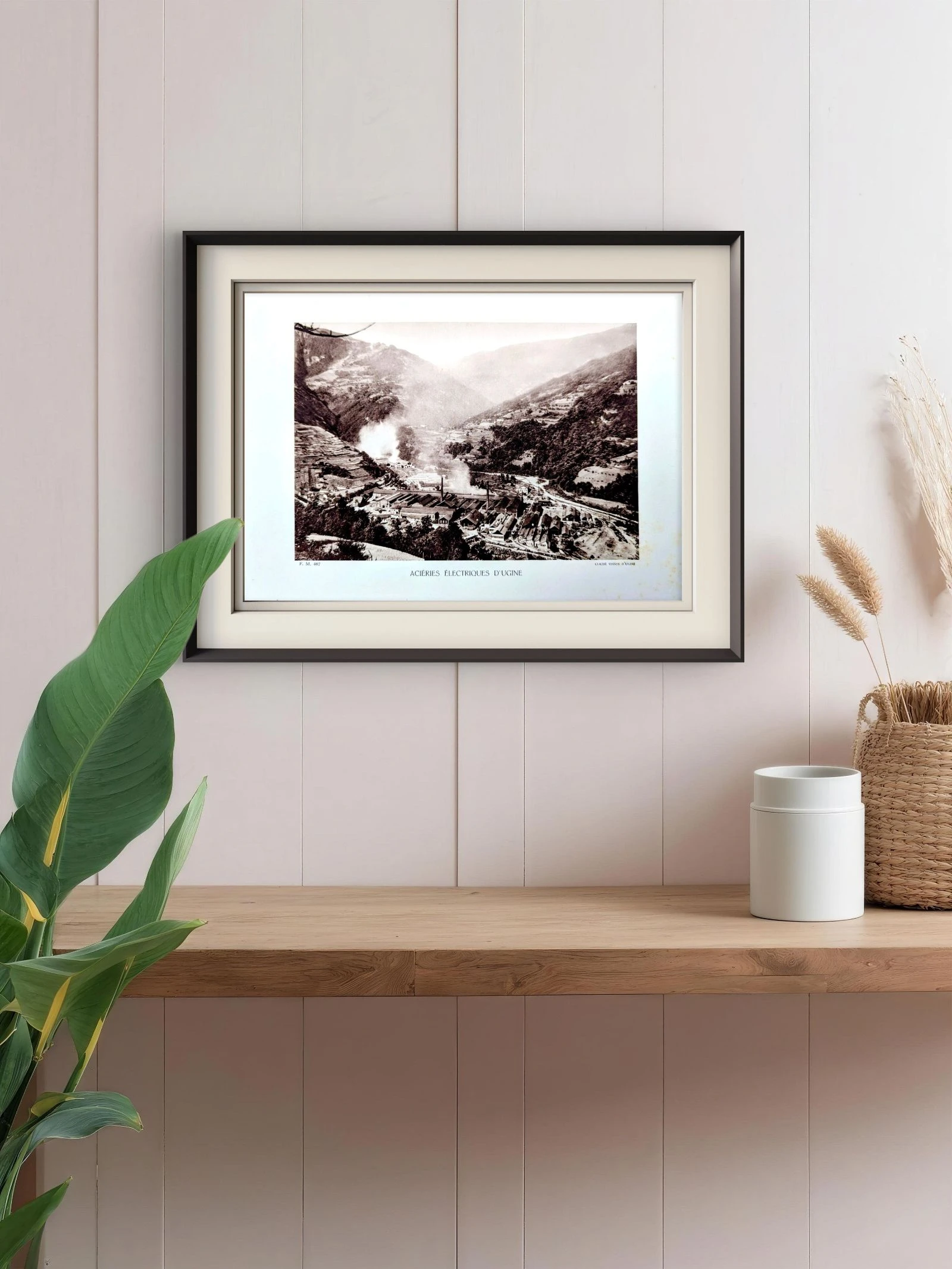 Ugine, Savoie. Placa fotográfica impressa em 1942. – photo 2